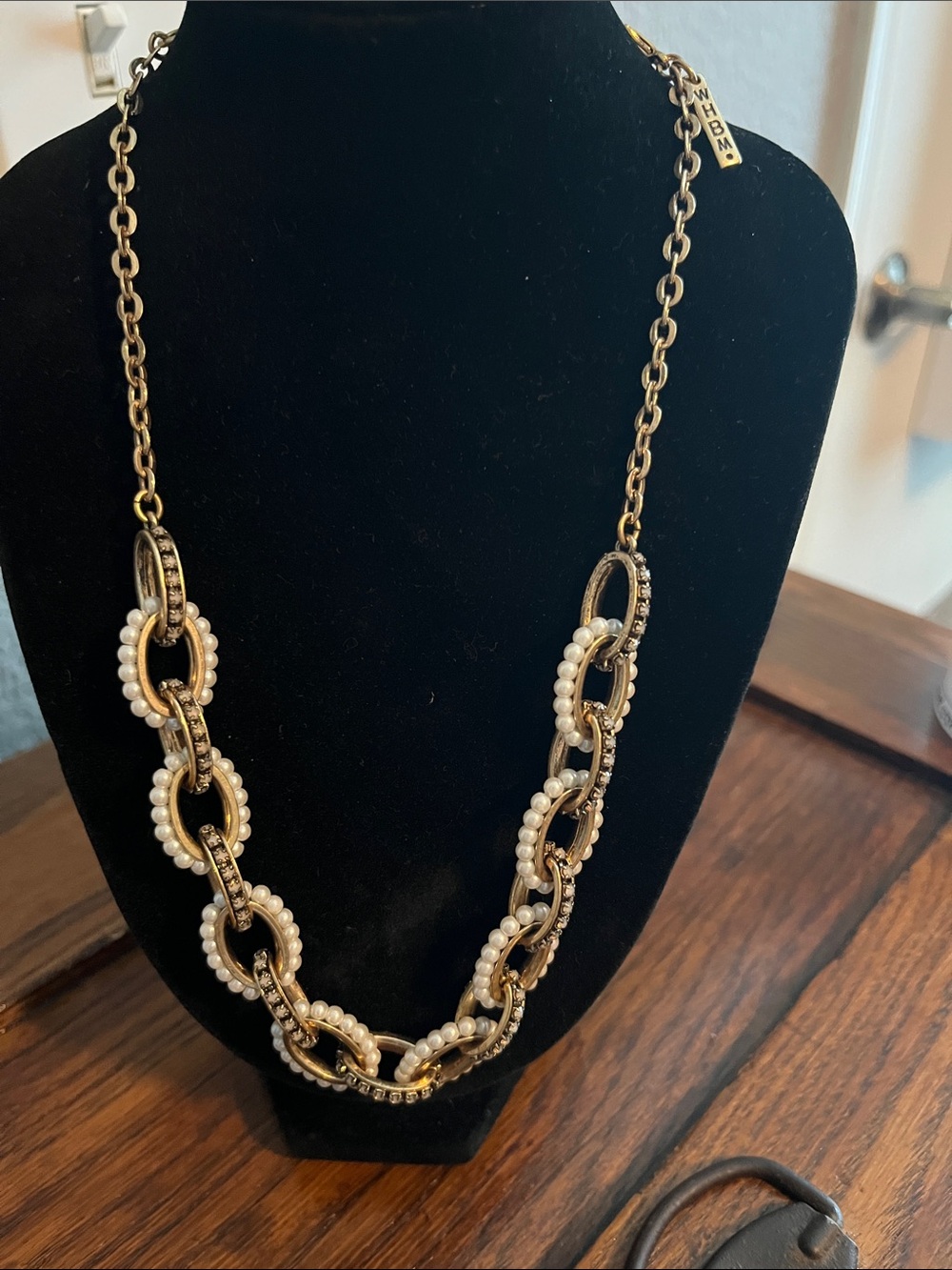 White House Black Market Gold Tone and White Pearl Link Necklace